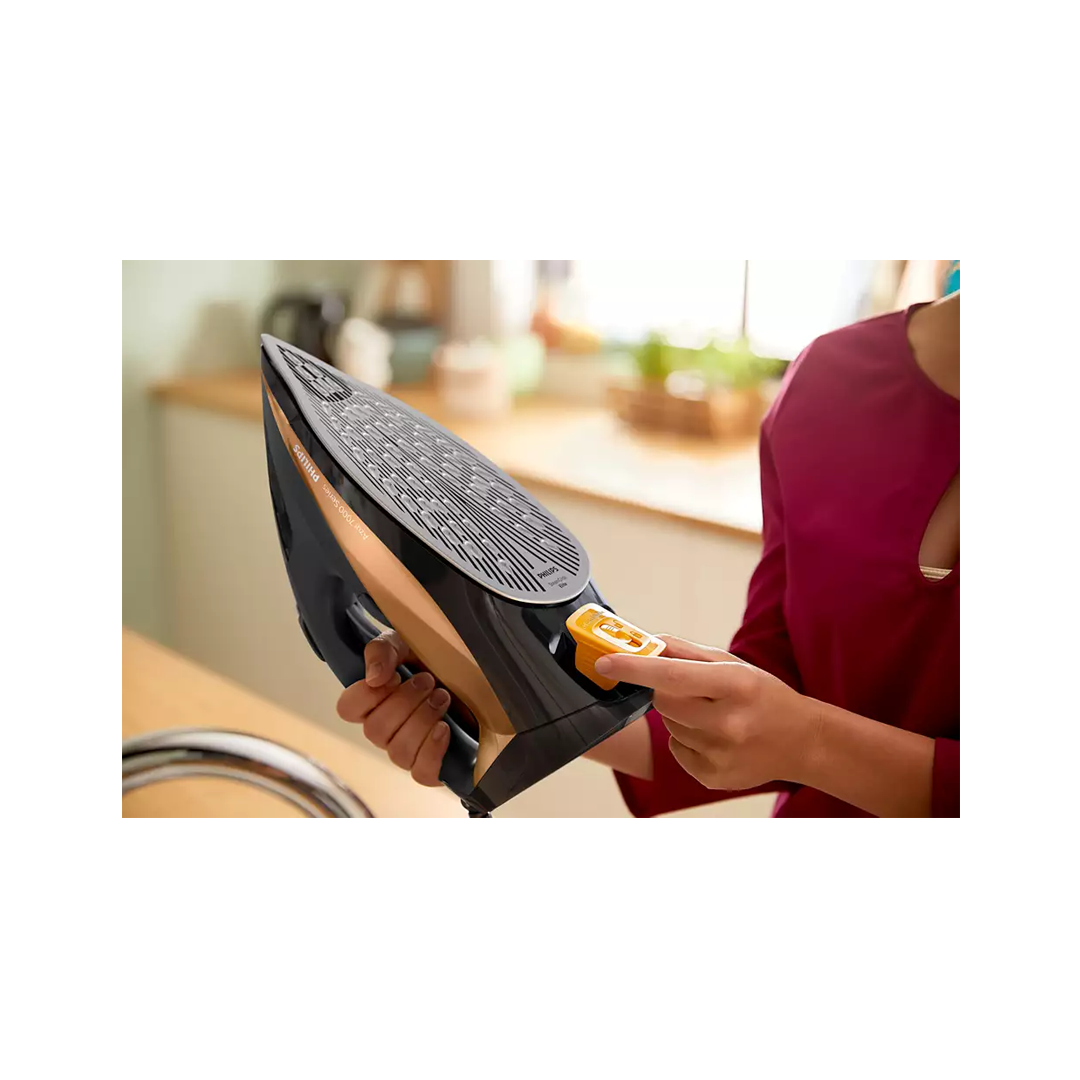 كاوية فيليبس بخار 2800 واط اسود,ذهبي-DST7040/86